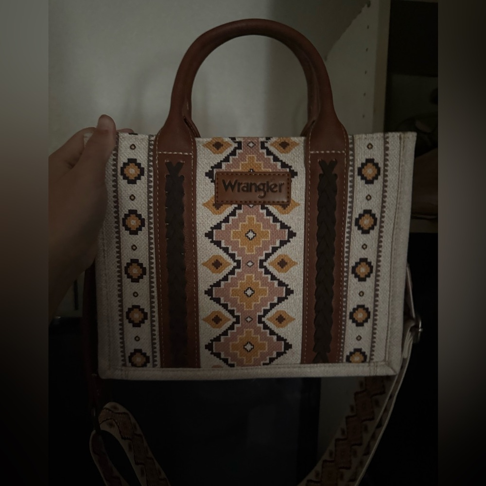 purse - Picture 2 of 2